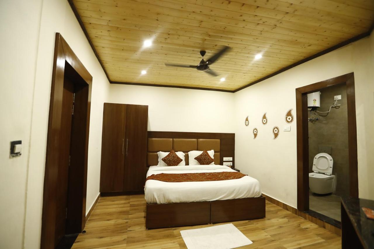 Hotel Kings Inn Mussoorie Ngoại thất bức ảnh