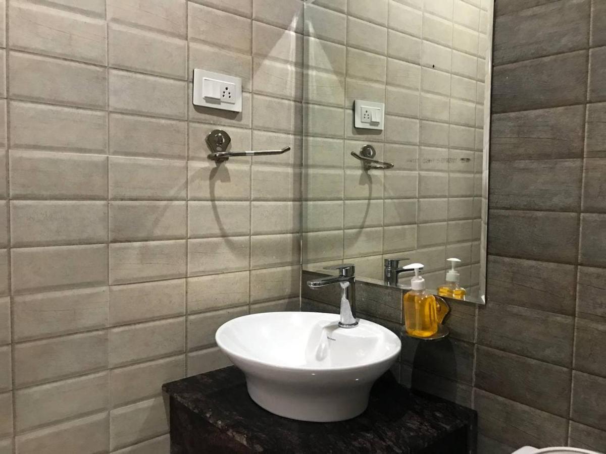 Hotel Kings Inn Mussoorie Ngoại thất bức ảnh